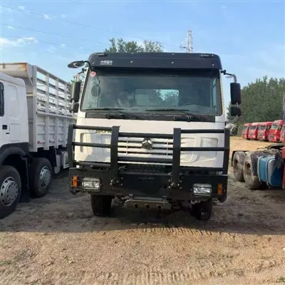 Servicio pesado|Eficiente de combustible|4x2 Tractor de camión Howo